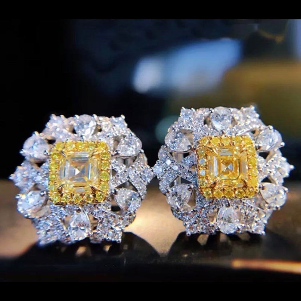 - Gorgeous topaz 1.5ct crystal earrings 925 stamped